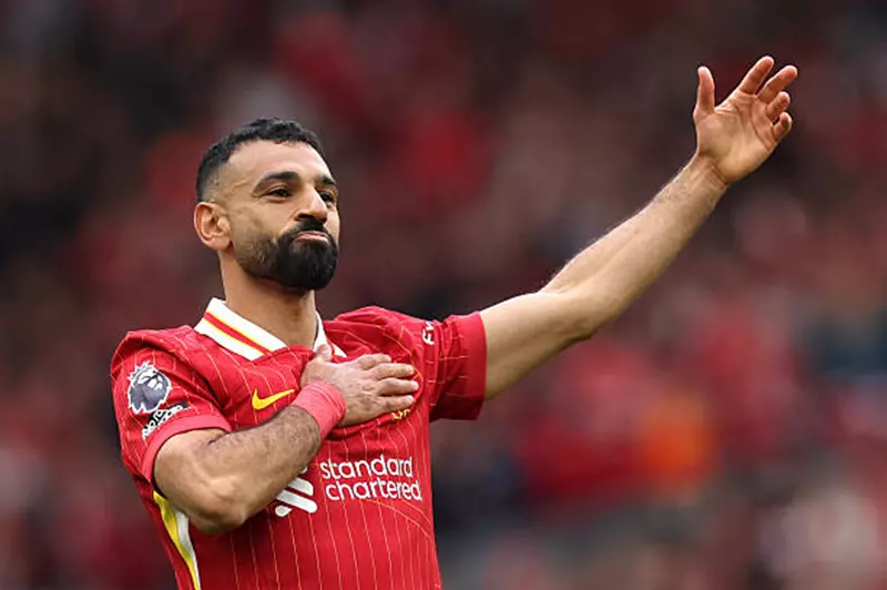 محمد صلاح كان على وشك الانتقال إلى السعودية إ...