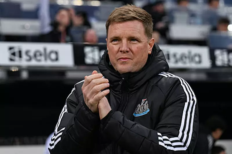 مدرب نيوكاسل يستبعد التعاقد مع نجوم بسبب القي...