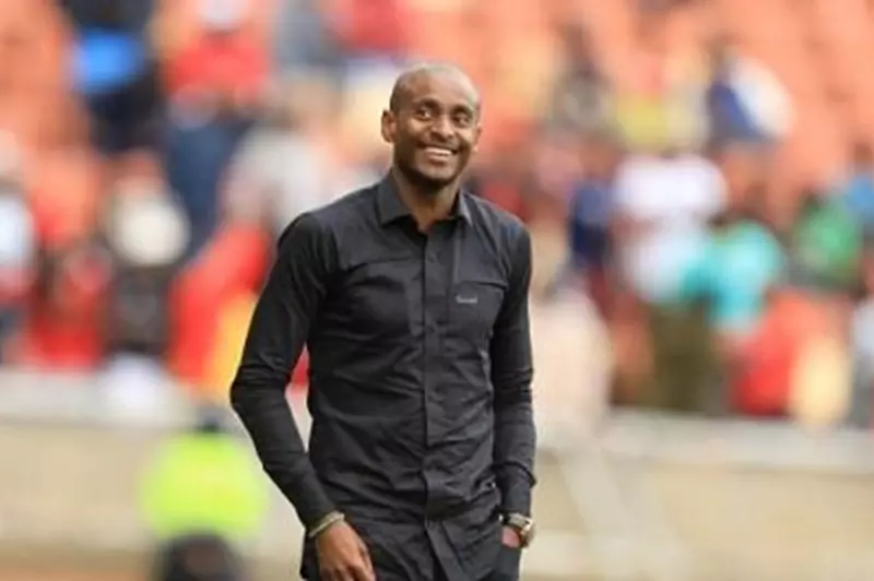 يكشف سبورتاوي عن حقيقة مشاورات الزمالك مع موك...