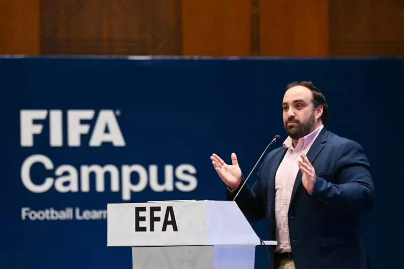 إطلاق دورة تدريبية لبرنامج فيفا لتطوير إدارات...