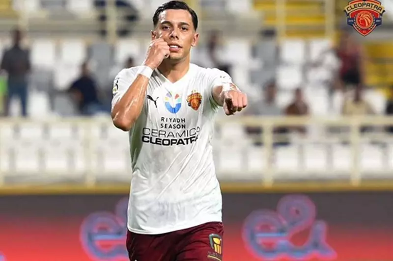 بلحاج يعيد سيراميكا كليوباترا إلى المباراة أم...