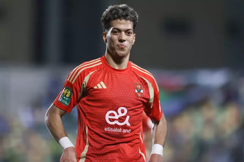 على طريقة متعب وغالي.. الشحات يهدي إمام عاشور...