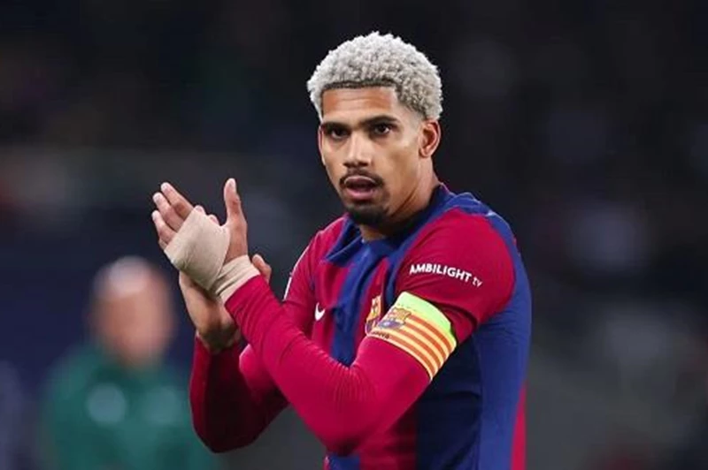 برشلونة يرفض بيع أراوخو إلا بمقابل مالي مرتفع