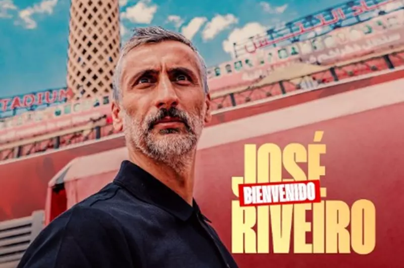 ريبييرو يبدأ مسيرته مع الأهلي: النادي الأوروب...