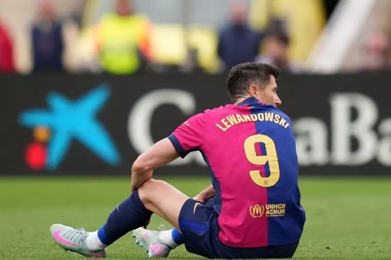 ليفاندوفسكي يؤكد استمراره مع برشلونة