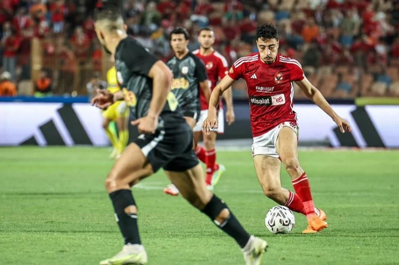 أكرم توفيق: صفقة زيزو ستكون الأقوى إذا جاء بد...