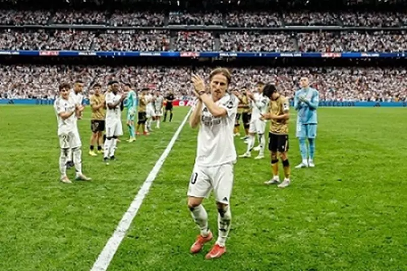 مودريتش على وشك الانتقال إلى ميلان