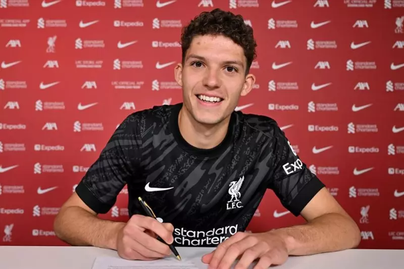 ليفربول يعلن رسميا التعاقد مع حارس أرمينيا أر...