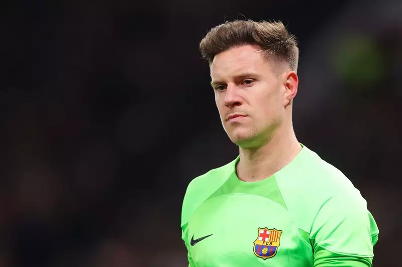 برشلونة يقدم عرضا لشتيجن للرحيل الصيفي