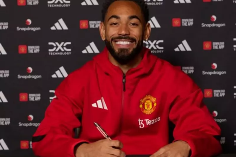 كونيا: كنت أحلم بارتداء قميص مانشستر يونايتد