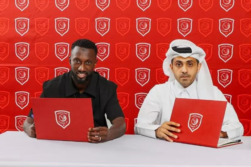 الدحيل يعلن التعاقد مع مدافع ريال بيتيس