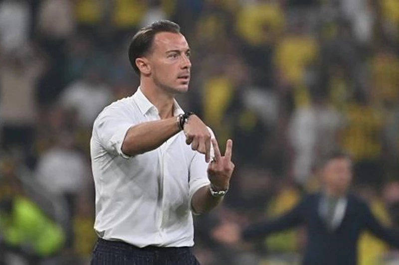 لاعب يايسله مهدد بالرحيل عن أهلي جدة