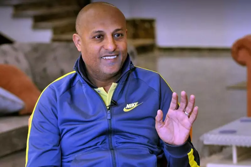 طارق مصطفى يفضح原因 رفضه تدريب الزمالك بعد رح...