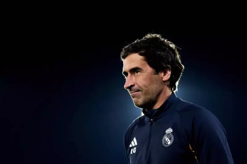 راؤول جونزاليس على وشك تولي تدريب منتخب إسبان...