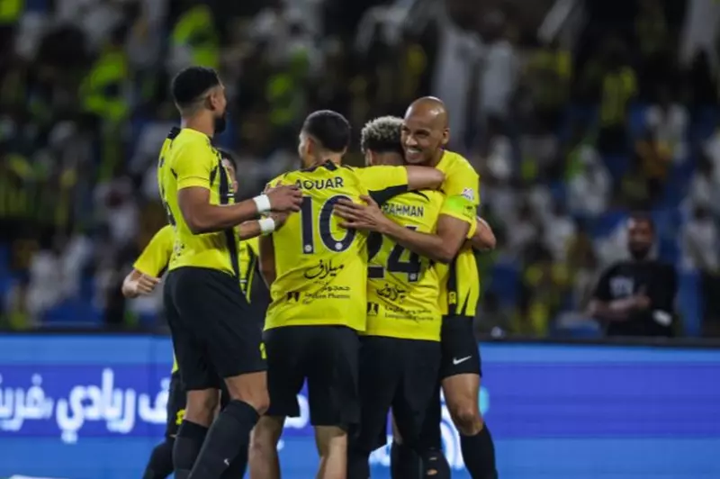 اتفاق النادي الجديدي مع حارس المرمى على تمديد...