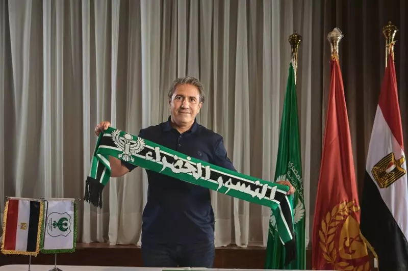 المصري يعلن الجهاز الفني الجديد برئاسة نبيل ا...