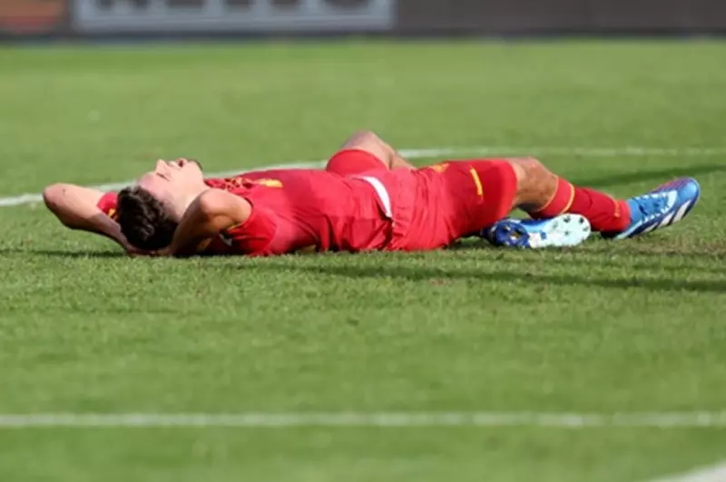 لاعب برشلونة السابق يعلن اعتزاله بسبب مشكلة ف...
