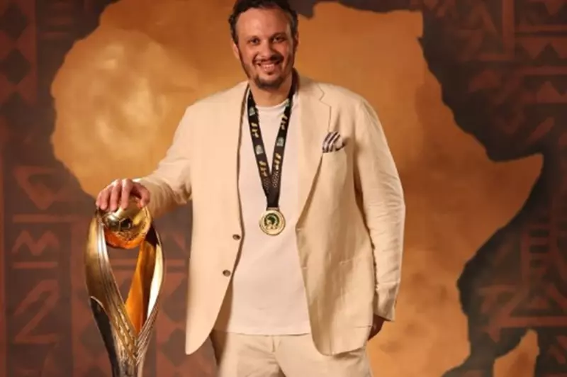 ممدوح عيد يغادر إلى الإمارات لترتيب موسم بيرا...