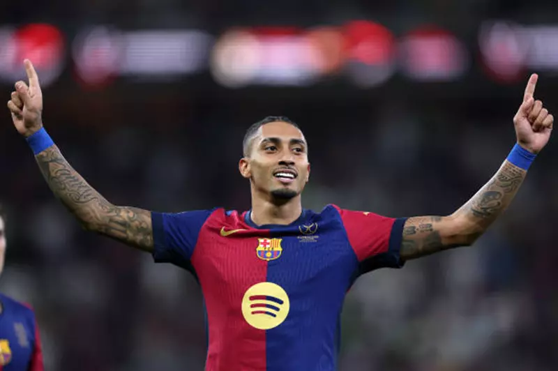 رافينيا: نيكو ويليامز مرحب به في برشلونة.. وأ...