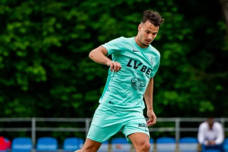 أصدر نادي شلاسك فروتسواف البولندي بيانًا يدين...