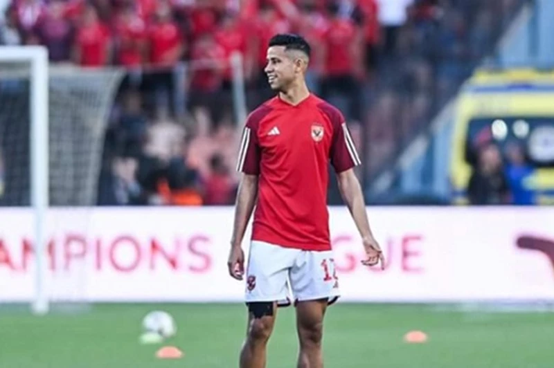 إدارة الأهلي تكشف عن مستقبل رضا سليم في الناد...