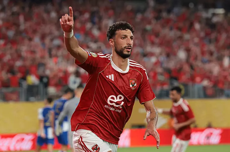 تفاصيل عرض الوصل لضم وسام أبو علي وأحمد آل ورد.
