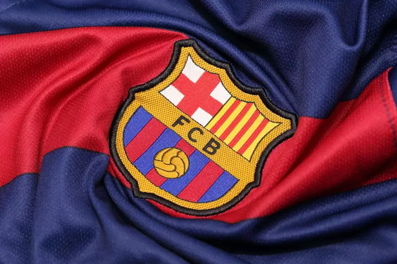 الاتحاد الأوروبي يفرض عقوبات على تشيلسي وبرشل...