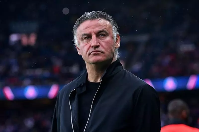 نيوم يتعاقد مع المدرب الفرنسي كريستوف جالتييه