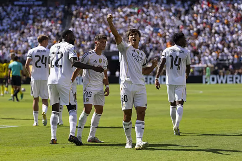 ريال مدريد يطلب تأجيل مباراته الأولى في الدور...