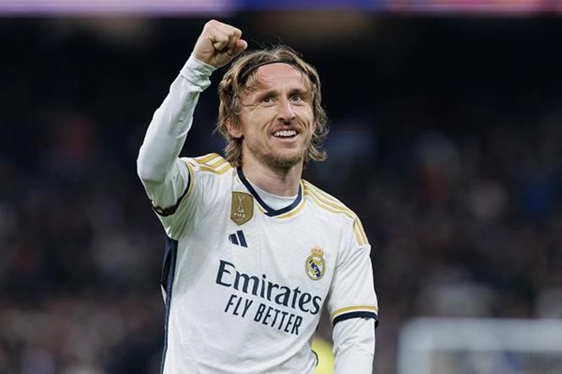 مودريتش ينتقل إلى ميلان بعد انتهاء عقده مع ريال مدريد