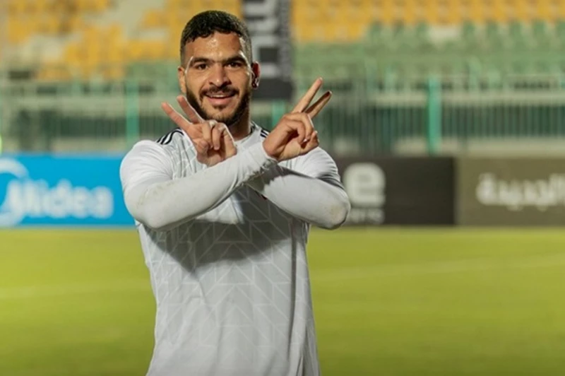 مصدر في بتروجت يكشف تفاصيل مفاوضات الزمالك مع حمدان ورفض العرض القطري.