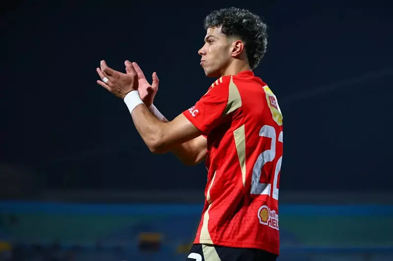 الأهلي يستجيب لطلب الأخدود لاستعارة إمام عاشور