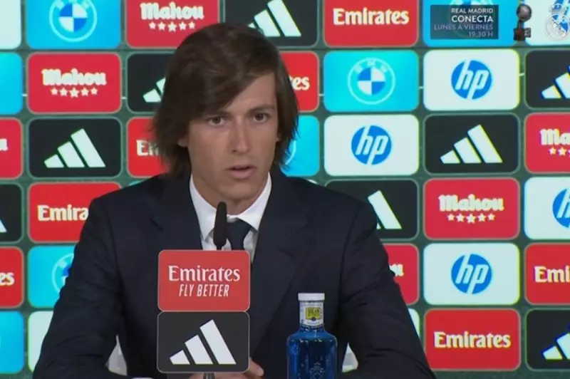 كاريراس يؤكد التزامه الفريق ويعلن استعداده لل...