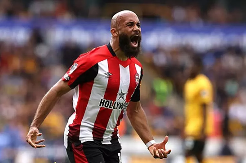 تعثر صفقة مبيومو لمانشستر يونايتد