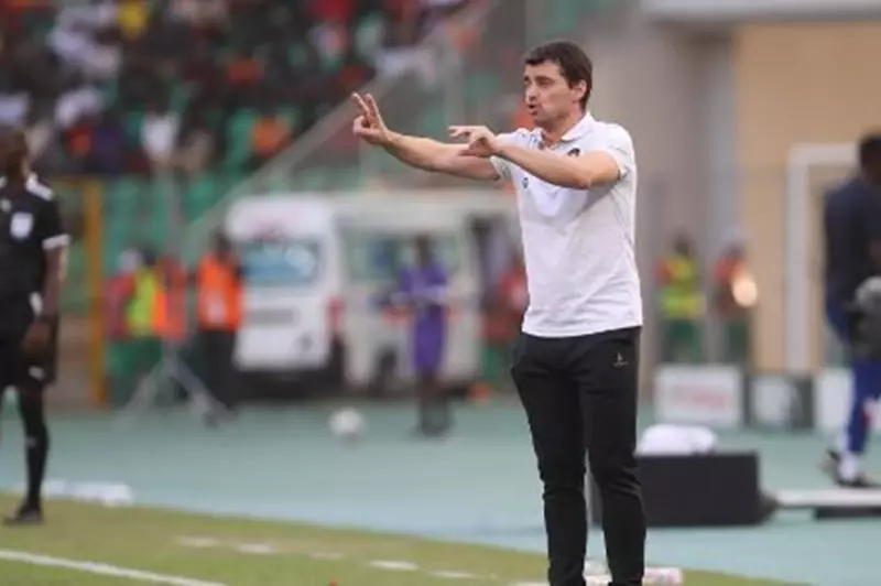 مدرب أنجولا يعلق على انتقال بانزا للزمالك ومن...