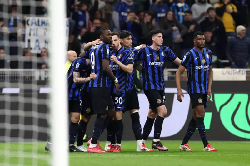 برشلونة يقترب من التوقيع على عقد مع لاعب إنتر بصفقة قيمتها 25 مليون يورو