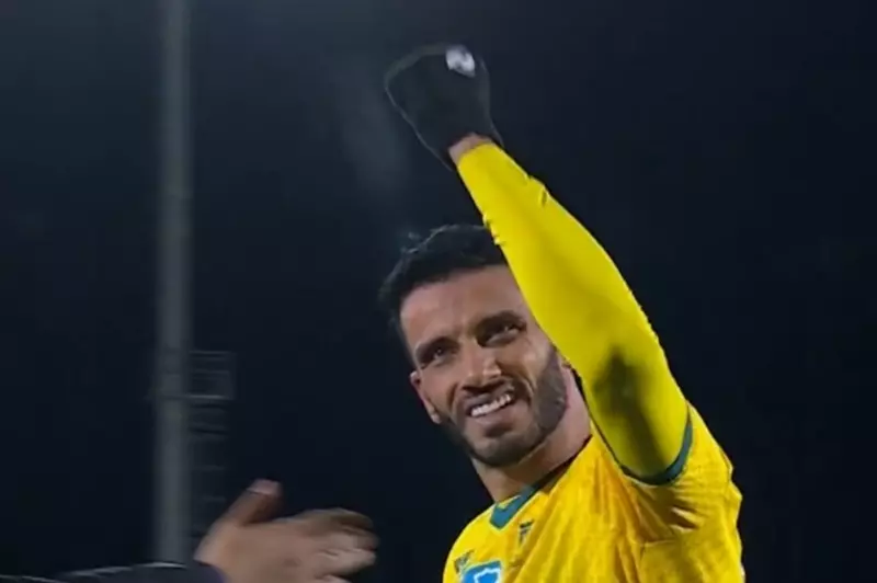 نادي الفتح يؤكد تفاصيل عقده مع عمر السومة