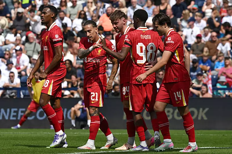 "ليفربول يغادر إلى آسيا بدون كييزا"