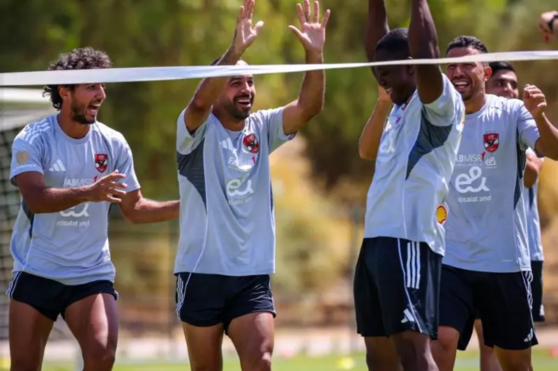 الأهلي يستعد لمواجهة الملعب التونسي بخفيف الم...