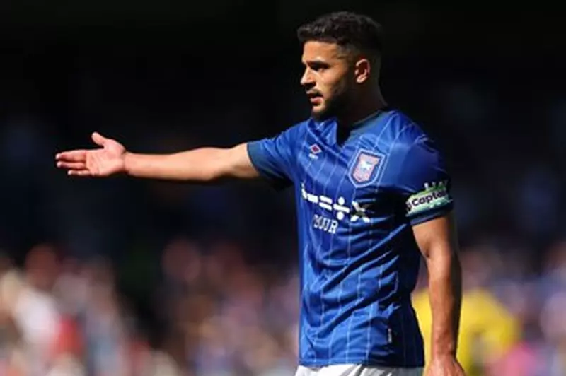 سام مرسي ينضم إلى نادي الكويت الكويتي لمدة مو...