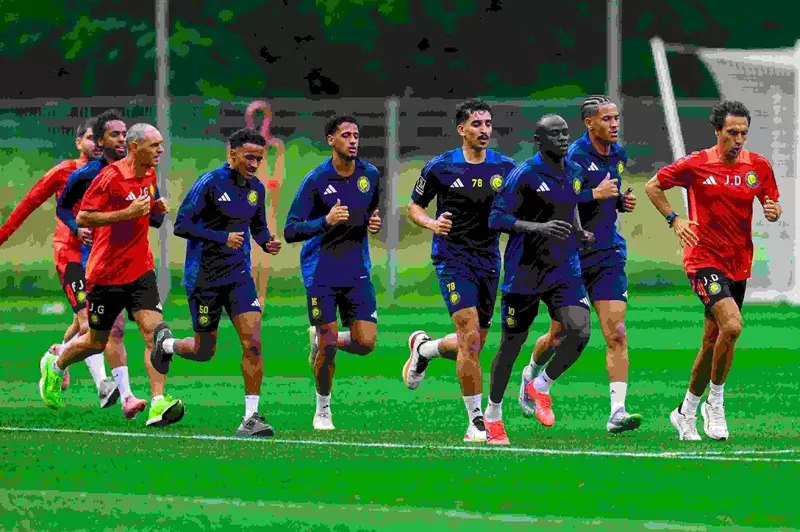 غادر لاعب النصر السعودي معسكر النمسا بسبب الإ...