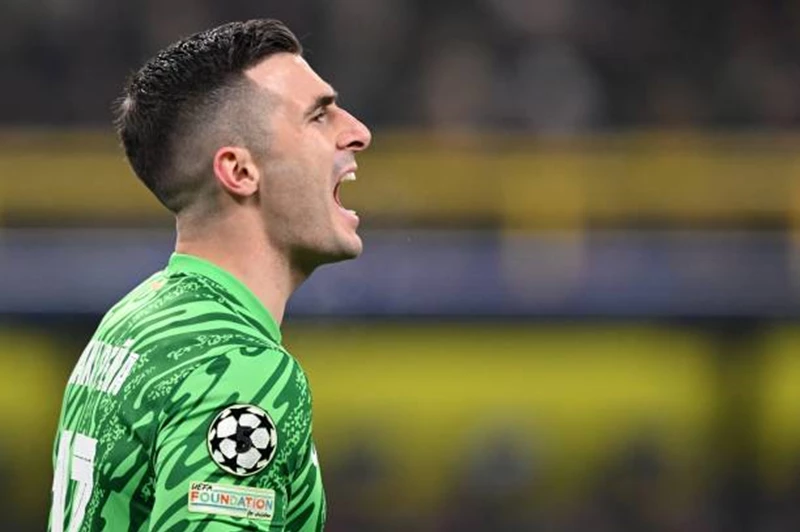 إيناكي بينيا يشارك في جولة برشلونة الآسيوية م...