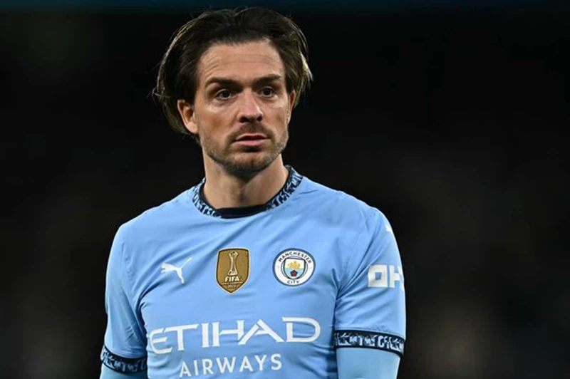 إجازة جريليش تثير تكهنات حول انتقاله لنابولي