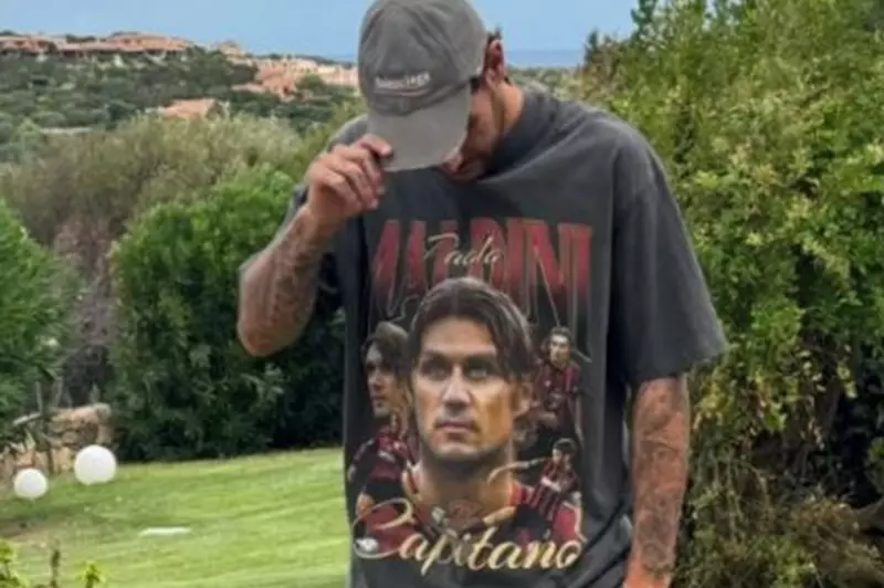 ثيو هيرنانديز يهزأ بملابس ميلان بشارة مالديني