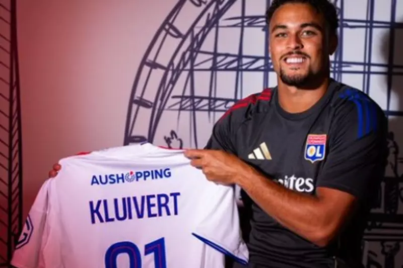 أعلن نادي ليون عن توقيع روبن كلويفرت بعقد طوي...