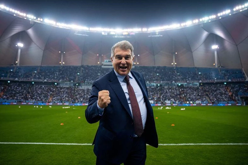 رئيس برشلونة: هدفنا الحفاظ على الفريق الحالي...