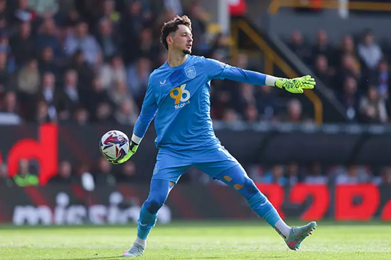 مانشستر سيتي يقترب من التعاقد مع جيمس ترافورد