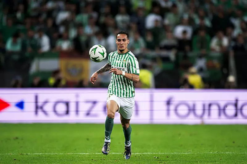 تقرير: جيسوس يحدد موقف النصر بشأن تعاقد أنتون...