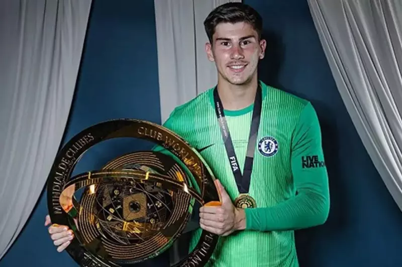 أعلن نادي تشيلسي إعارة اللاعب مايك بيندرز لنا...