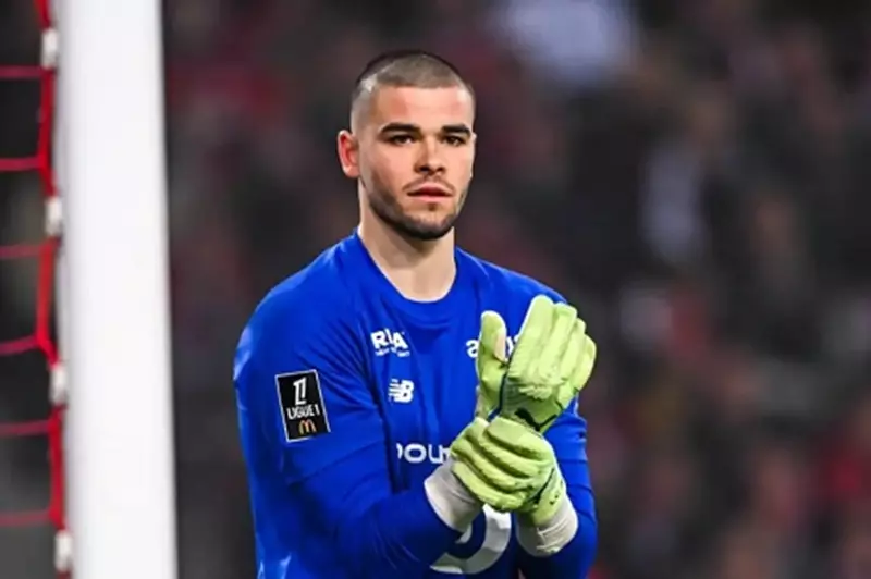 ليل يرفض عرض باريس لضم لوكاس شيفالييه المحتمل...